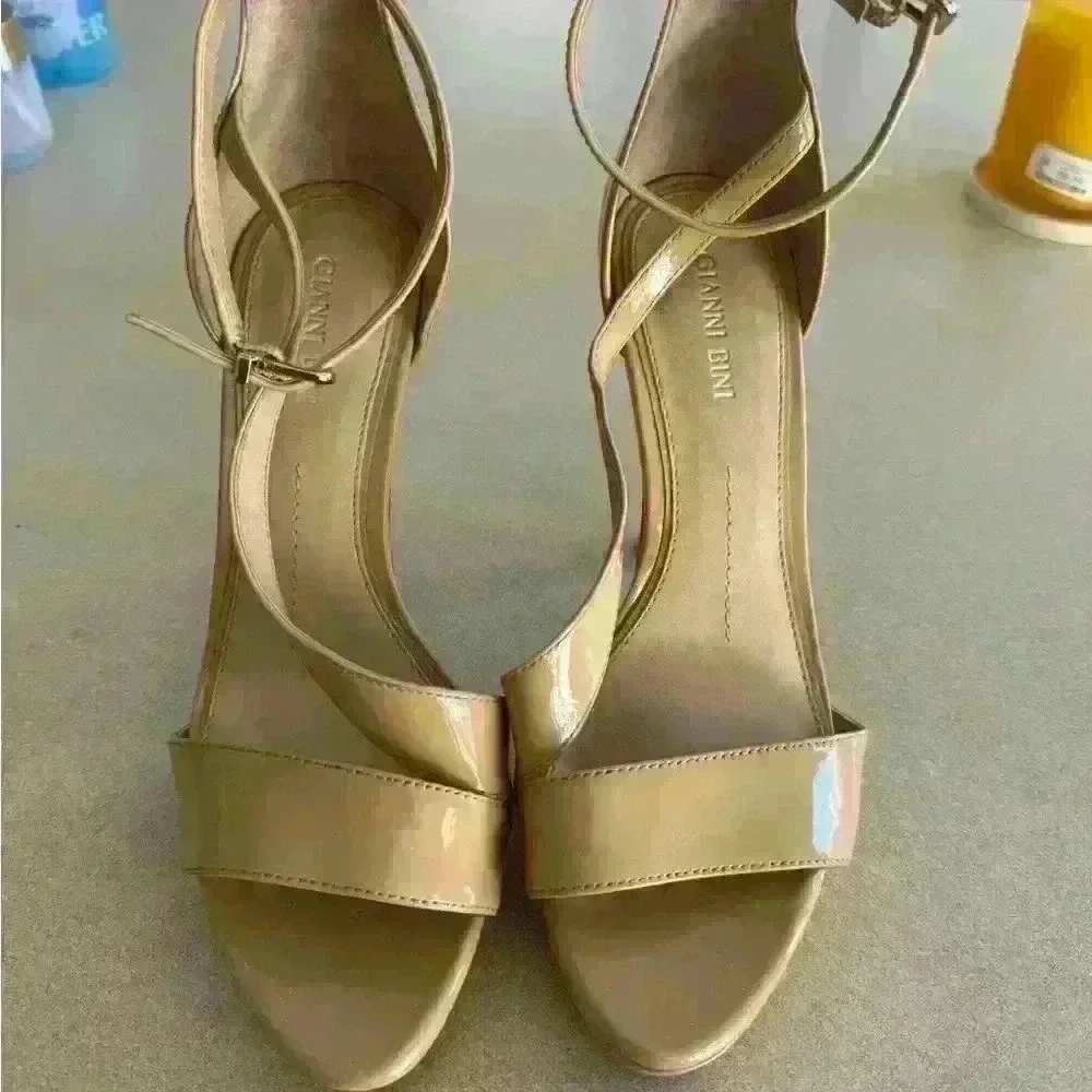GIANNI BINI WOMEN’S NUDE CREAM BEIGE PLATFORM HEELS SIZE 9.5